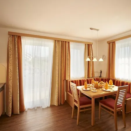 Appartement Bergblick *